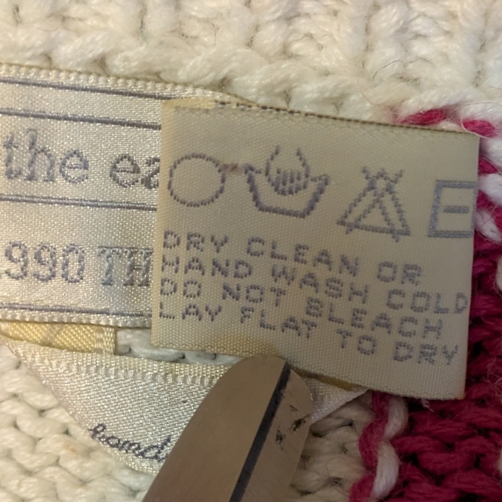 The Eagles Eyes Hand Knit, Natural Fibers Sweater - Size M/L - Picture 9 of 9